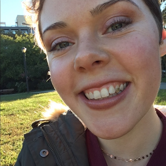 Meet your Posher, Annaanna - Picture 1 of 1